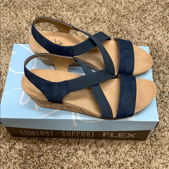 Life Stride Mexico Wedge Sandals ❗️SOLD❗️ - Picture 2 of 8